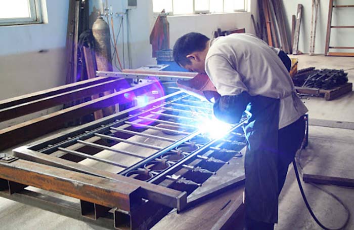 thợ hàn khung sắt   thợ hàn gần đây   thợ hàn cửa sắt tại nhà   thuê thợ hàn sắt   thợ hàn sắt tại nhà   tiệm hàn sắt gần đây   thợ hàn cửa sắt tại nhà tp hcm   công thợ hàn sắt    thợ hàn sắt gò vấp   thợ hàn sắt  thợ hàn sắt chuyên nghiệp  dịch vụ thợ hàn sắt  thợ hàn sắt tại nhà  thợ hàn sắt giá rẻ  thợ hàn sắt tốt nhất  thuê thợ hàn sắt  thợ hàn sắt 24/24  thợ hàn sắt gần đây  thợ hàn sắt TPHCM  thợ hàn sắt khung nhà  thợ hàn sắt cửa cổng  thợ hàn sắt cầu thang  thợ hàn sắt lan can  thợ hàn sắt khung xưởng  thợ hàn sắt công nghiệp  thợ hàn sắt inox  thợ hàn sắt nhà phố  thợ hàn sắt biệt thự  thợ hàn sắt nội thất