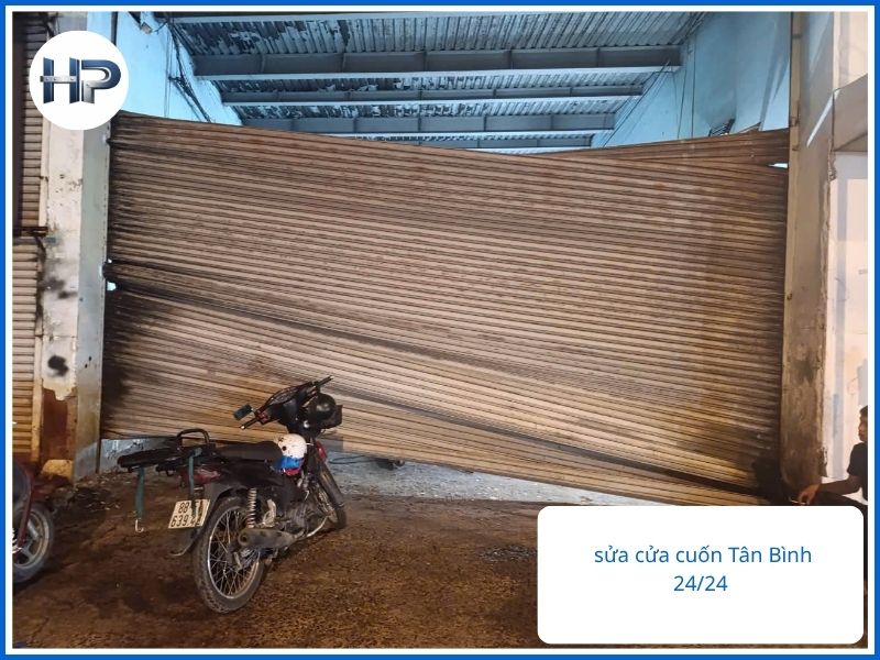 Dịch vụ sửa cửa cuốn Tân Bình 24/24 – Khẩn cấp và Tận nơi