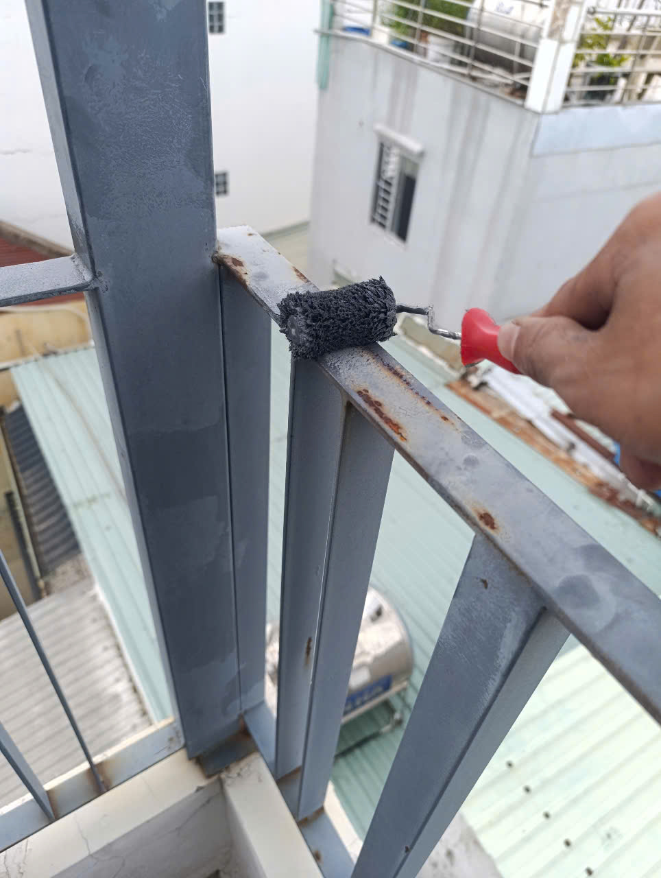sơn cửa sắt  Giá sơn cửa sắt  Giá sơn cửa sắt cũ TPHCM  Dịch vụ sơn cửa sắt TPHCM  Cách sơn cửa sắt cũ  Công sơn cửa sắt  Giá nhân công sơn cửa sắt  thợ sơn cửa sắt tại tphcm  Nhận sơn cửa sắt  Sơn cửa sắt tại nhà  Dịch vụ sơn cửa sắt  Sơn cửa sắt kéo  sơn cửa kéo  Giá cửa kéo sơn tĩnh điện  sơn sửa cửa sắt