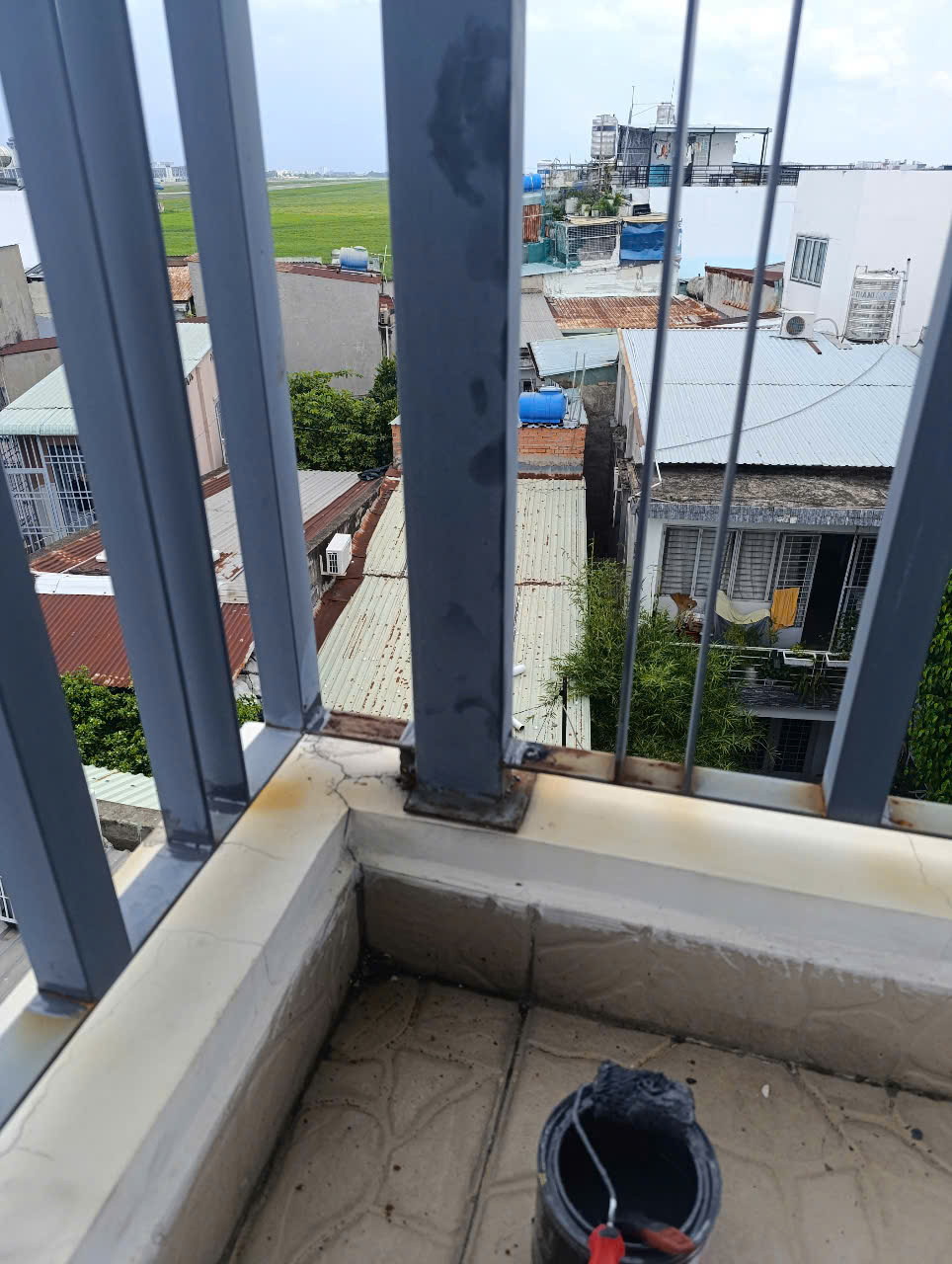 sơn cửa sắt  Giá sơn cửa sắt  Giá sơn cửa sắt cũ TPHCM  Dịch vụ sơn cửa sắt TPHCM  Cách sơn cửa sắt cũ  Công sơn cửa sắt  Giá nhân công sơn cửa sắt  thợ sơn cửa sắt tại tphcm  Nhận sơn cửa sắt  Sơn cửa sắt tại nhà  Dịch vụ sơn cửa sắt  Sơn cửa sắt kéo  sơn cửa kéo  Giá cửa kéo sơn tĩnh điện  sơn sửa cửa sắt