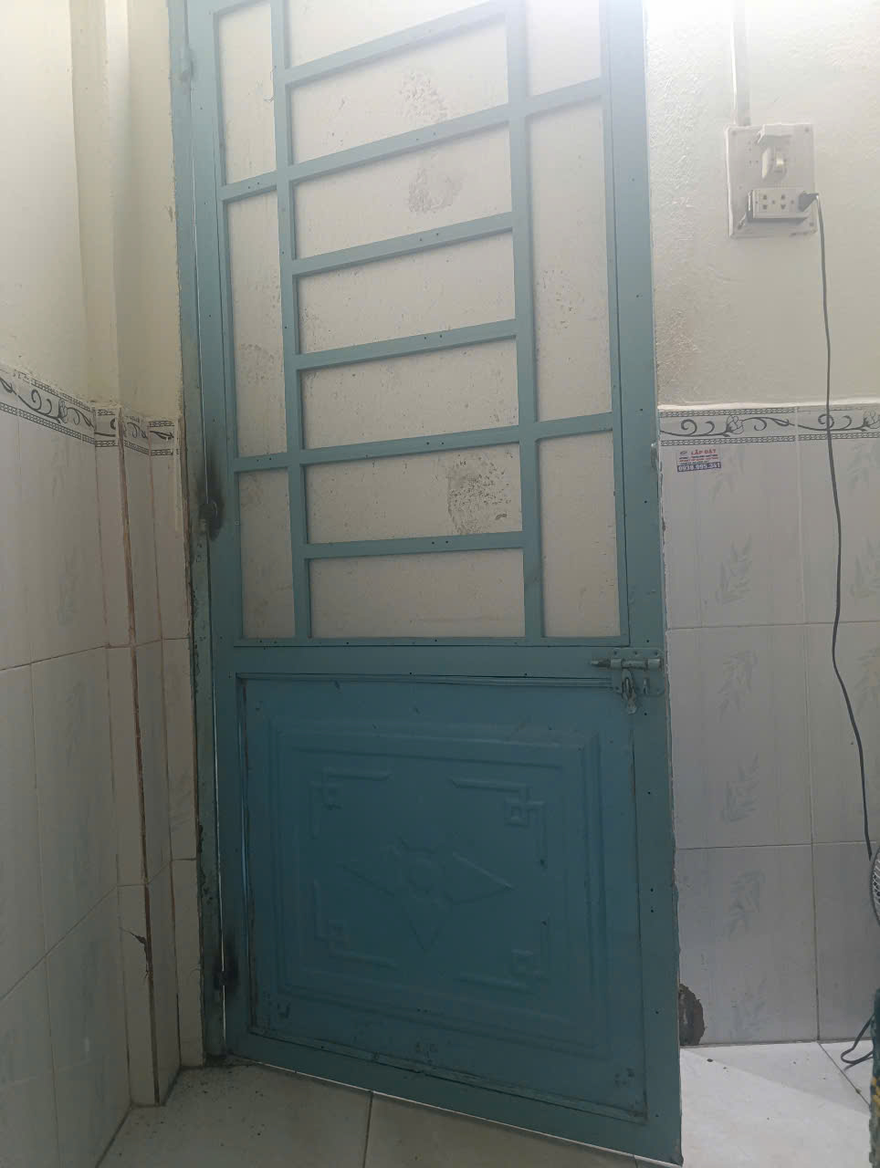 hàn lề cửa sắt tại Gò Vấp  sửa cửa sắt Gò Vấp  sửa bản lề cửa sắt  thợ hàn cửa sắt tại nhà Gò Vấp  sửa cửa sắt tại nhà Gò Vấp  hàn cửa sắt bị bung bản lề  cửa sắt bị xệ cánh  dịch vụ sửa cửa sắt tại nhà TPHCM  làm cửa sắt TPHCM  thợ sắt Gò Vấp