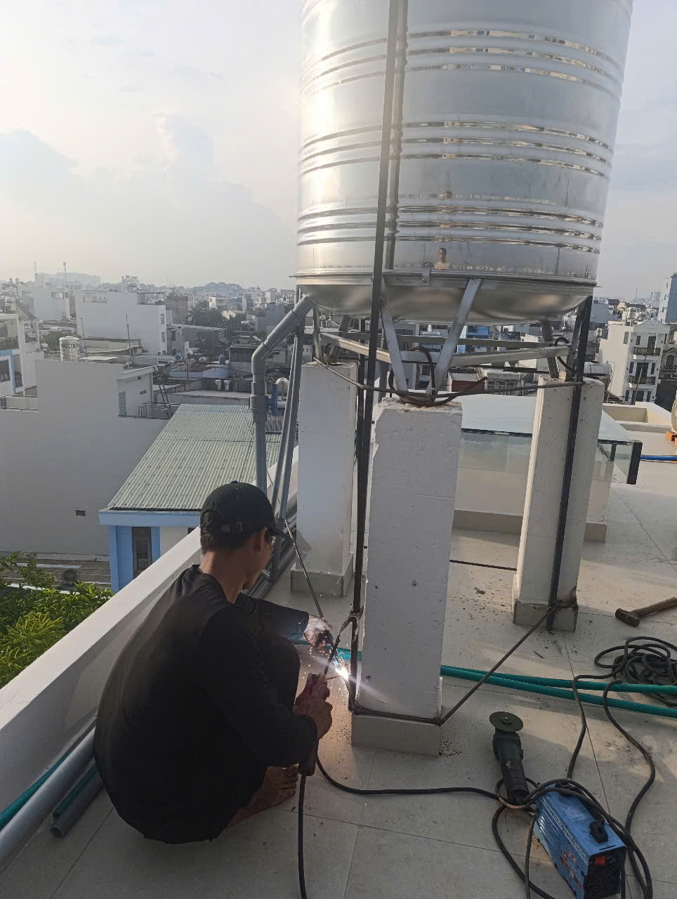 Thợ làm cửa sắt tại Quận Gò Vấp Thợ hàn xì sắt inox tại Gò Vấp  Sửa cửa sắt Gò Vấp Tiệm hàn sắt gần đây Hàn cổng sắt Hàn inox Gò Vấp Cửa sắt Gò Vấp Tiệm cửa sắt gần đây Thợ hàn sắt dạo tại Gò Vấp  THỢ HÀN SỬA CỬA SẮT GÒ VẤP  thợ hàn khung sắt gò vấp thợ hàn sắt tphcm Thợ hàn sắt tại nhà Thợ hàn sắt Gò Vấp