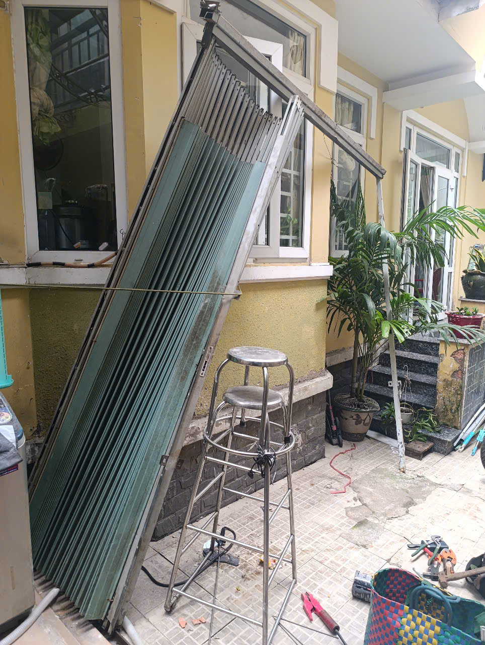 Sửa Cửa Kéo Tại Nhà TP.HCM – Nhận Sửa Cửa Sắt Kéo0926865858