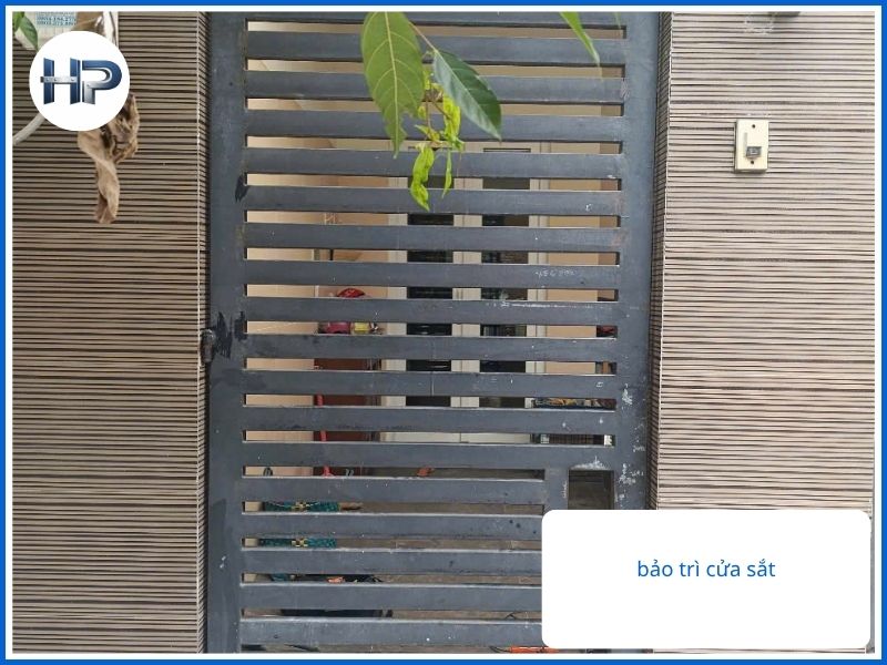 Hướng dẫn bảo quản cửa sắt đúng cách sau khi sửa cửa sắt tại nhà