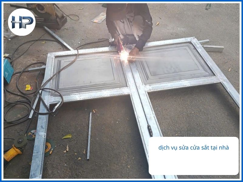 Quy Trình Sửa Cửa Sắt Tại Nhà TPHCM Làm Việc Như Thế Nào