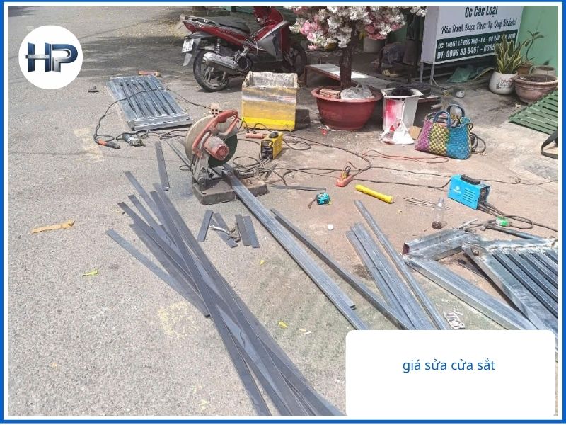 giá sửa cửa sắt tại nhà TPHCM mới nhất 2026