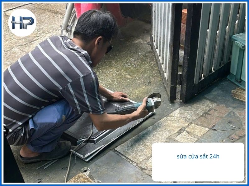 Gọi ngay thợ sửa cửa sắt tại nhà TPHCM – 0926 865 858