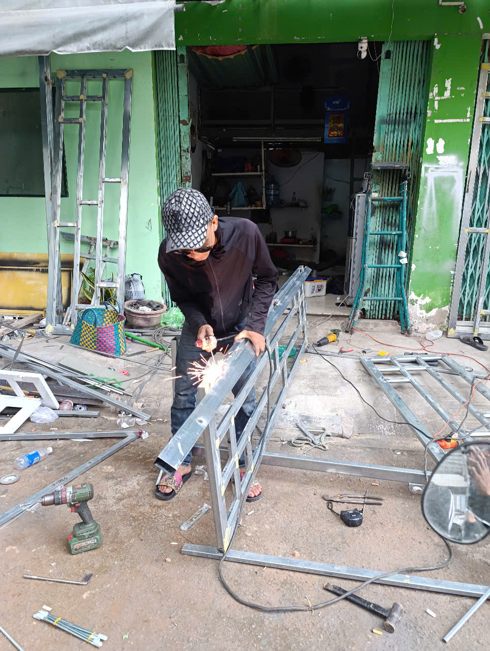 Sửa cửa sắt tại nhà TP.HCM-0926865858