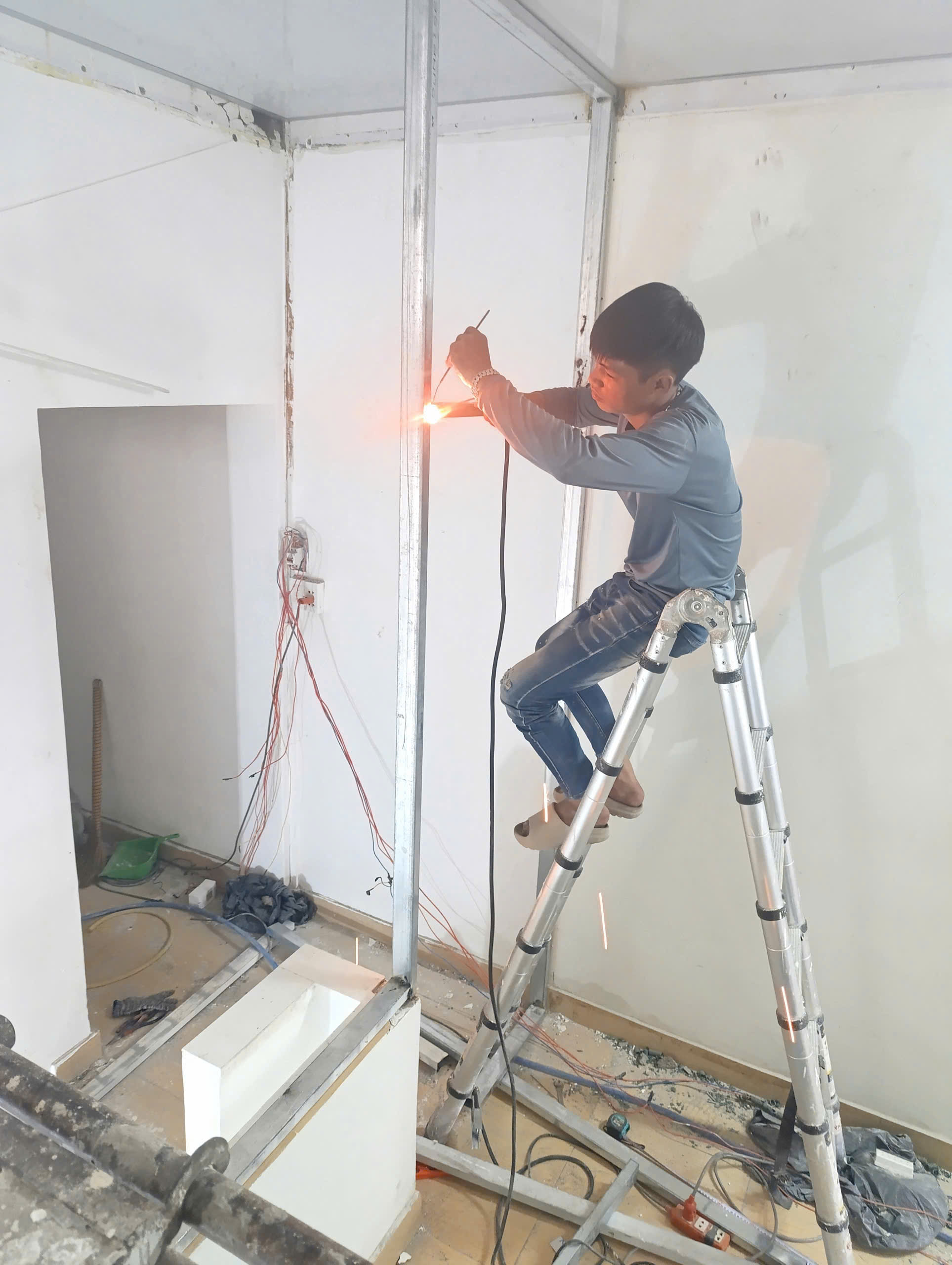 thợ hàn
thợ sửa cửa
thợ sửa cửa sắt
thợ sửa cửa cuốn
thợ sửa cửa sắt tại nhà
thợ hàn sắt
thợ hàn sắt tại nhà
thợ cửa cuốn
hàn cửa sắt tại nhà
thợ sửa cửa kính
sửa cửa sắt tận nơi
thợ sửa cửa gỗ tại nhà

hàn sắt tại nhà
thợ hàn cửa sắt tại nhà
thợ sửa cửa gỗ
hàn cửa sắt
thợ mộc sửa chữa cửa gỗ tại nhà
thợ hàn cửa sắt
thợ sửa cửa nhôm
thợ cửa sắt

thuê thợ hàn sắt
việc làm thợ sắt hàn
thợ sửa cửa kéo
thợ sửa chữa cửa cuốn
thợ sửa nhôm kính
thợ hàn inox tại nhà

thợ sửa cửa nhôm kính
