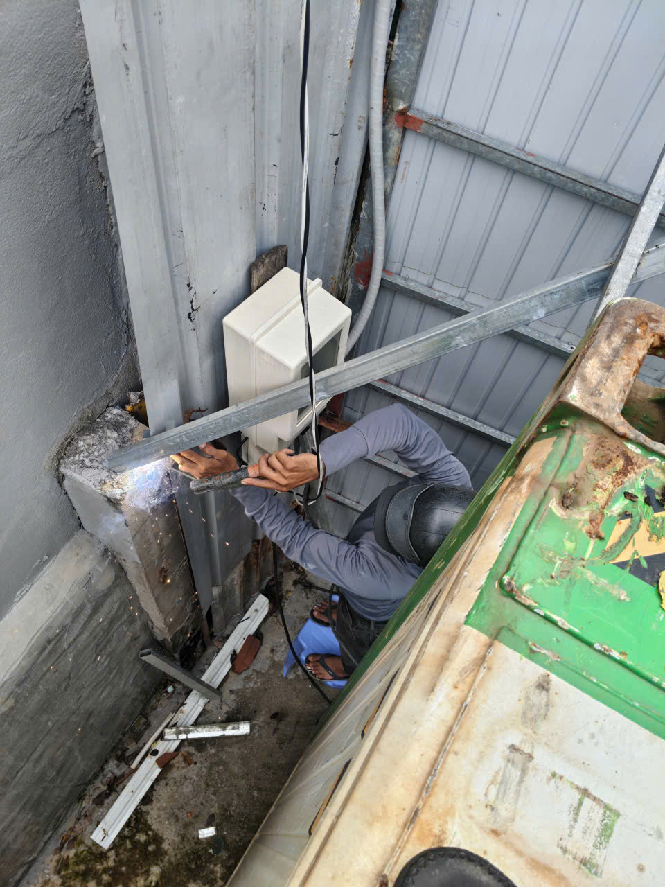 Thợ hàn cửa sắt tại nhà Quận 10-0926865858