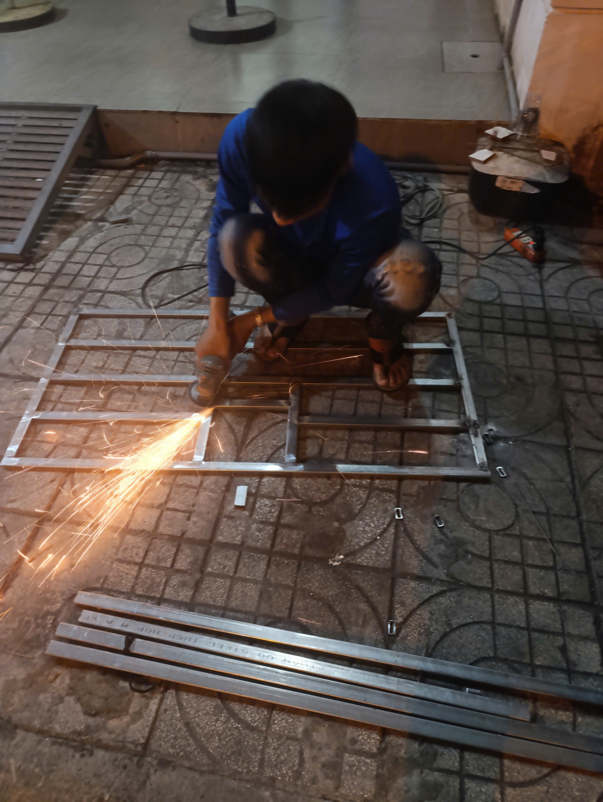 Thợ Hàn Sắt Bình Chánh – Hàn Cửa Sắt Tại Nhà 24/7