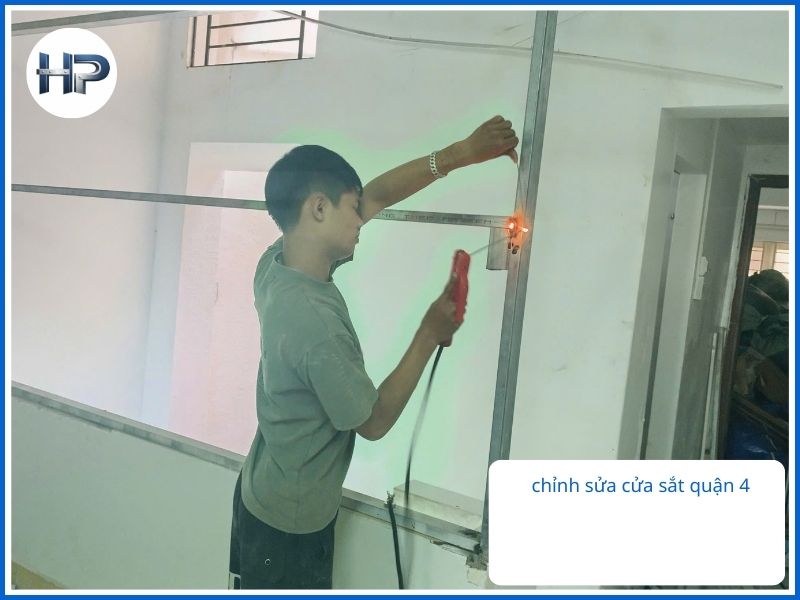 Các lỗi hư hỏng cửa sắt thường gặp và dấu hiệu nhận biết