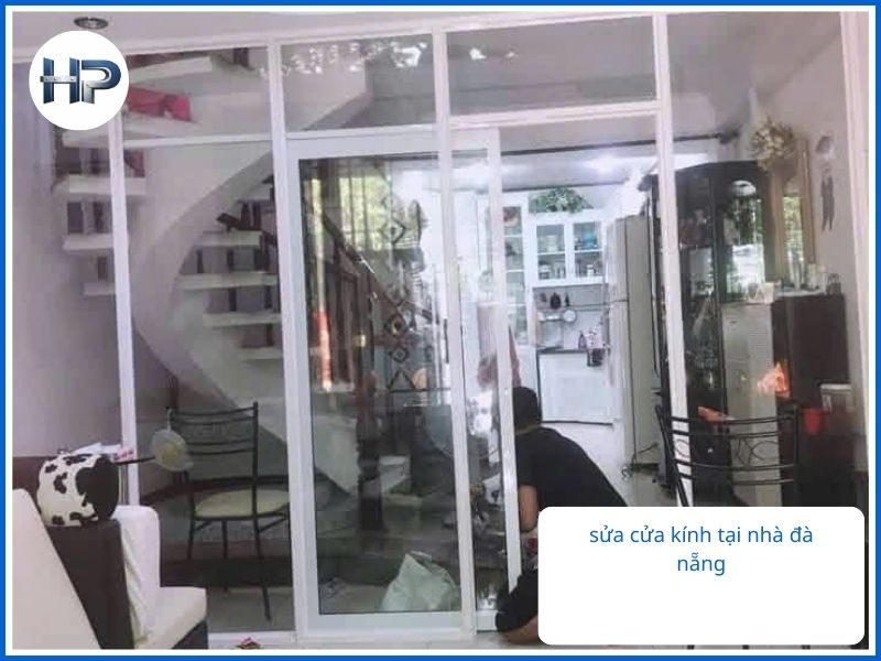 Gọi ngay Hòa Phát – Dịch vụ sửa cửa kính Đà Nẵng