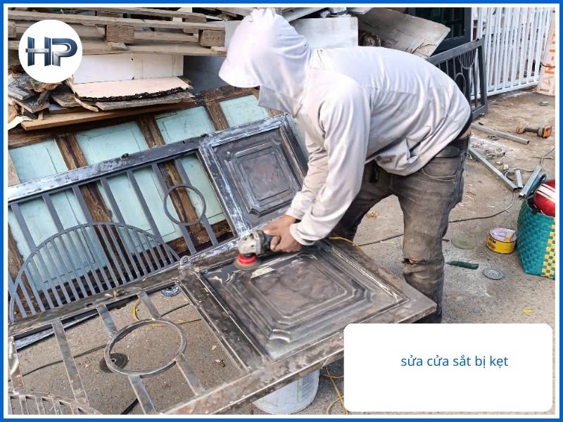 Quy trình dịch vụ sửa cửa sắt tận nơi giá rẻ