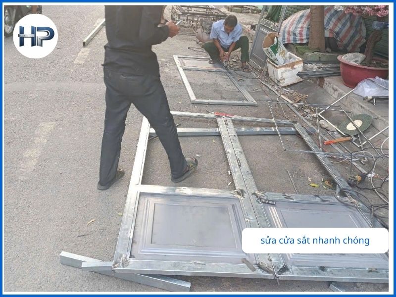 Cơ Khí Hòa Phát – Đơn vị sửa cửa sắt tại nhà uy tín, chuyên nghiệp