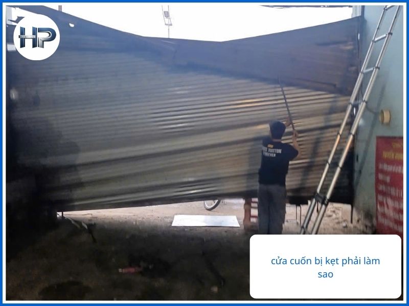 Câu Hỏi Thường Gặp Về Sửa Cửa Cuốn Khách Hàng Cần Biết