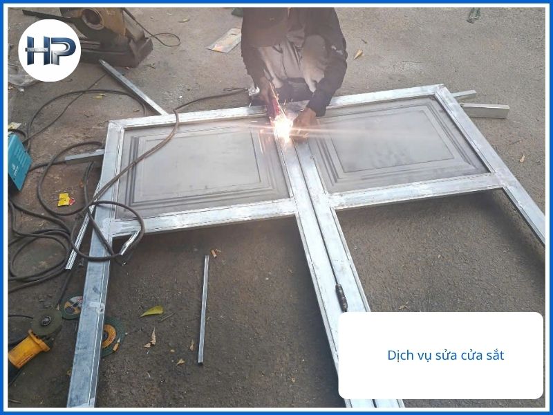 Quy Trình Gọi Thợ Sửa Cửa Sắt Cần Giờ Nhanh Chóng, Không Ngại Đường Xa