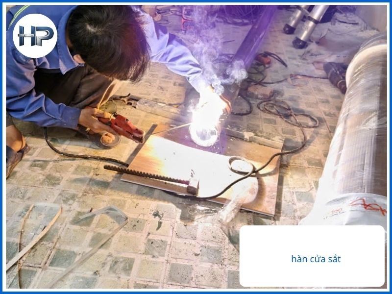 Tại sao khách hàng tin chọn sửa cửa sắt Quận 12 của chúng tôi?