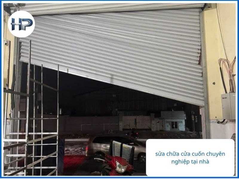 Quy trình sửa chữa cửa cuốn chuyên nghiệp tại nhà