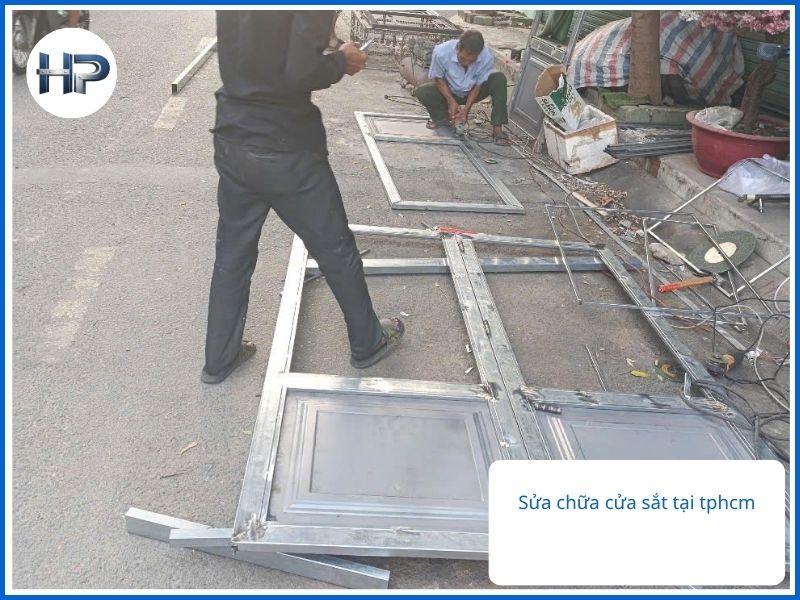 Những Điều Cần Biết Trước Khi Sửa Cửa Sắt Thủ Đức