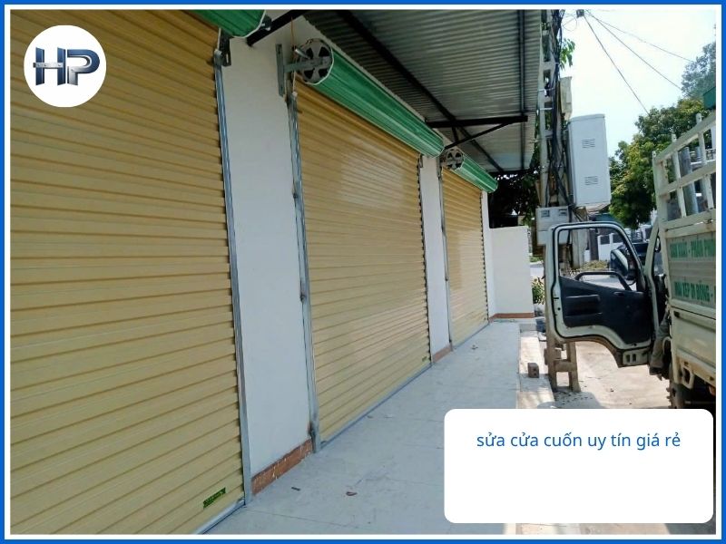 Sửa Cửa Cuốn Nhà Bè Gấp 24/24 – Đội Ngũ Hòa Phát Có Mặt Sau 15 Phút