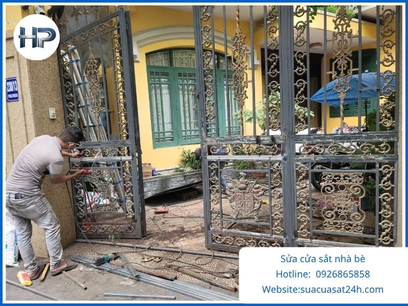 Sửa Cửa Sắt Tại Nhà Bè Chuyên Nghiệp: Giá Rẻ, Cam Kết Không Phát Sinh