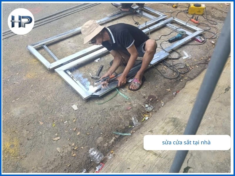 Dịch vụ sửa cửa sắt Quận 12 chuyên nghiệp – Phục vụ 24/7