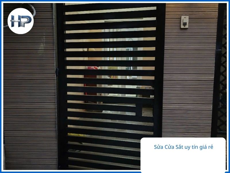 Thợ cửa sắt của chúng tôi được đào tạo bài bản và chuyên nghiệp