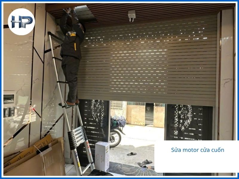 Các lỗi thường gặp cần gọi thợ sửa cửa cuốn Bình Tân ngay