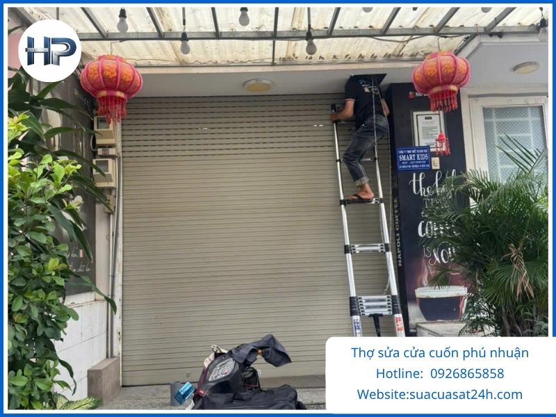 Sửa Cửa Cuốn Phú Nhuận Chuyên Nghiệp – Phục Vụ 24/24, Có Mặt Nhanh 15 Phút