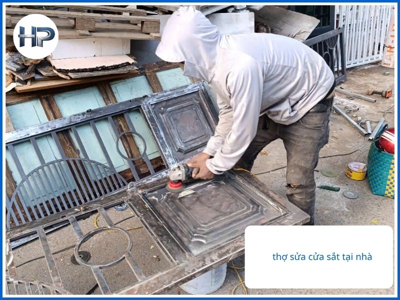 Làm Sao Để Kiểm Tra Chất Lượng Cửa Sắt Sau Khi Thợ Củ Chi Sửa Xong