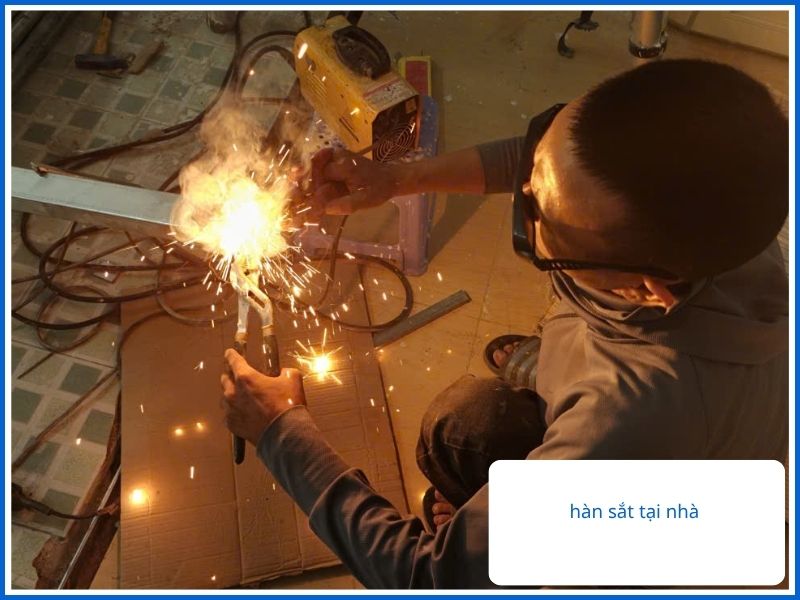 Thợ Hàn Sắt  Hòa Phát: Cam Kết Sửa Dứt Điểm, Không Lo Tái Phát