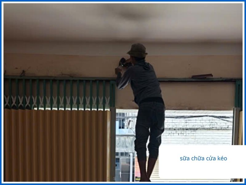 Dịch Vụ Sửa Cửa Kéo Cần Giờ Chuyên Nghiệp: Chi Tiết Các Hạng Mục Sửa Chữa Tại Hòa Phát