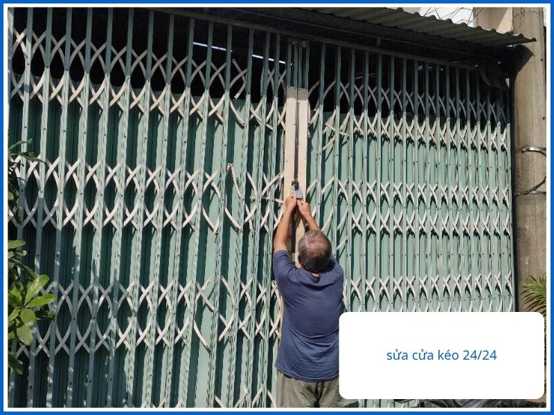 Gọi Thợ Sửa Cửa Kéo Quận 11 Cấp Tốc – Phục Vụ Lưu Động 24/24