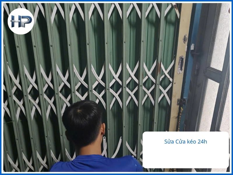 Liên Hệ Dịch Vụ Sửa Cửa Kéo Tại Quận 4 Giá Rẻ, Chuyên Nghiệp