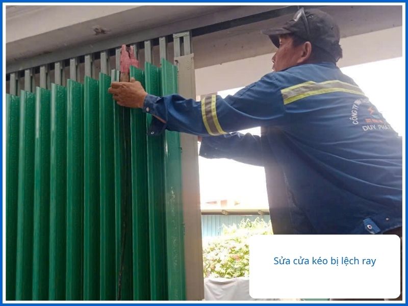 Thợ Sửa Cửa Kéo Tân Phú Tay Nghề Cao: Xử Lý Dứt Điểm Chỉ Sau 1 Lần