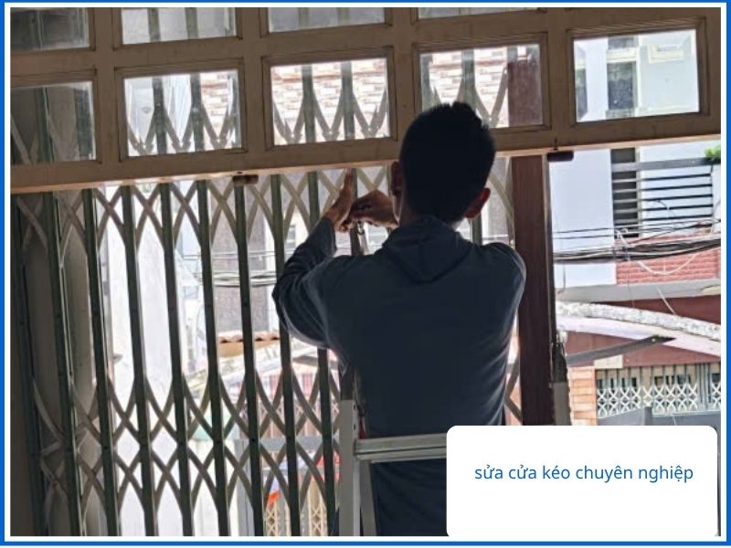 Tại Sao Nên Chọn Dịch Vụ Sửa Cửa Kéo Nhà Bè Tại Hòa Phát Thay Vì Các Đơn Vị Khác