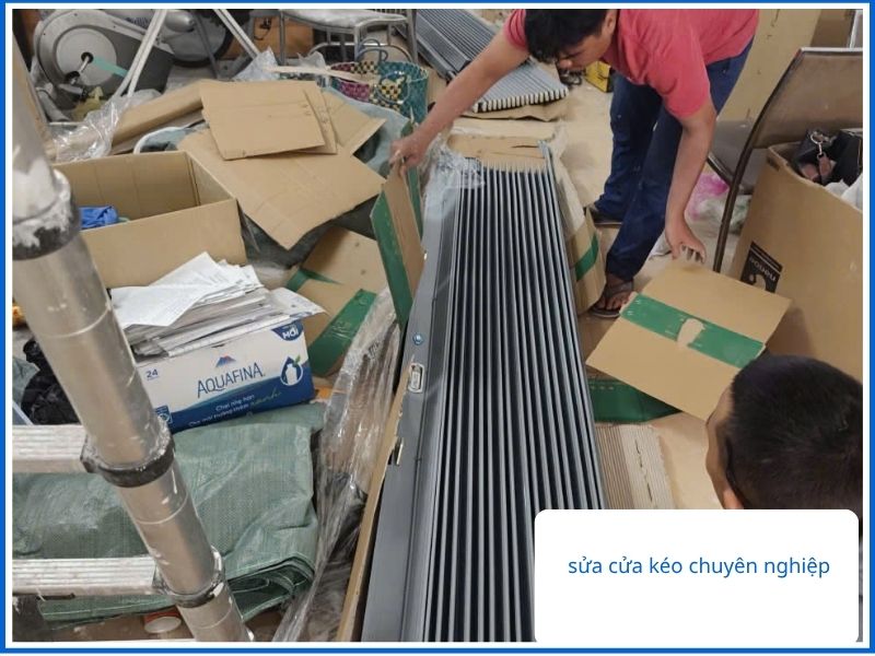 Quy Trình Sửa Cửa Kéo Tân Phú Chuẩn 5 Bước: Tận Tâm, Kỹ Lưỡng