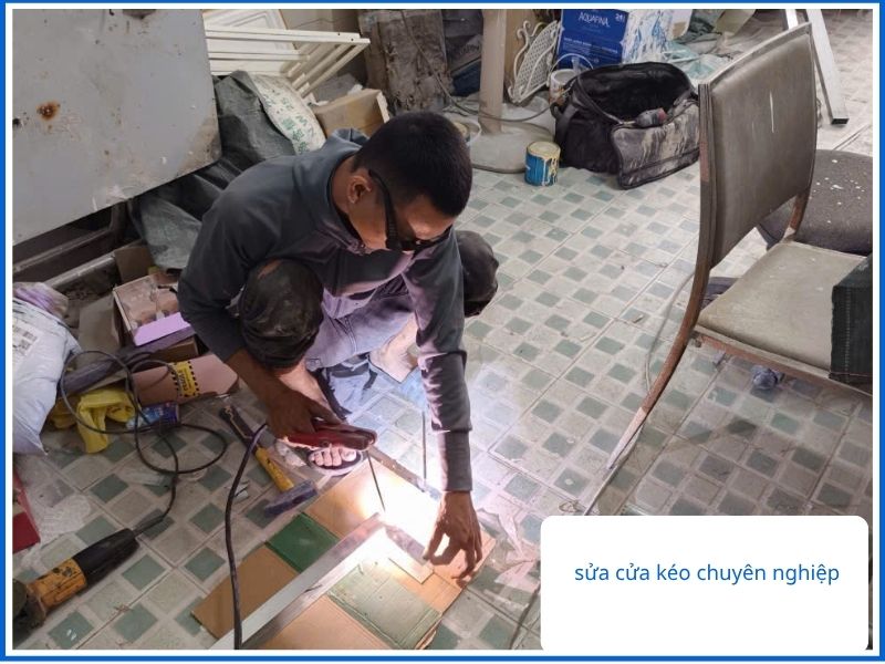 Lý Do Khách Hàng Luôn Lựa Chọn Sửa Cửa Kéo Tại Hòa Phát