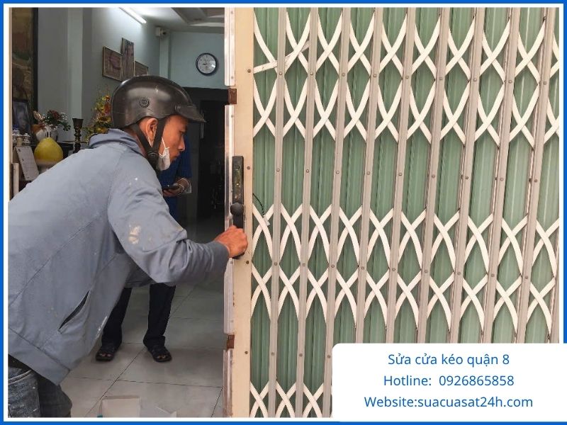 Sửa Cửa Kéo Quận 8 Có Mặt Sau 15 Phút – Thợ Giỏi, Giá Rẻ.