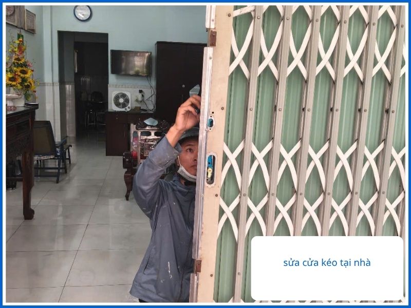 Đội Ngũ Thợ Sửa Cửa Kéo Tay Nghề Cao Tại Phú Nhuận – Chuyên Trị Các Ca Khó