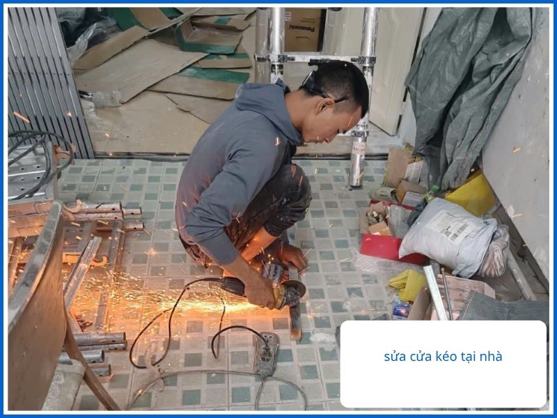 Đội Ngũ Thợ Sửa Cửa Kéo Cần Giờ Lưu Động: Phủ Sóng Mọi Xã, Có Mặt Sau 15 Phút