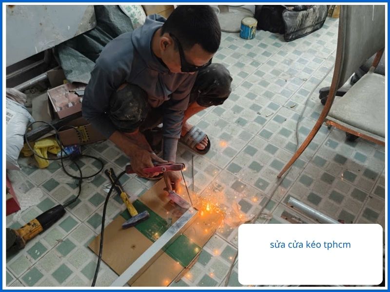 Cách Khắc Phục Triệt Để Mọi Lỗi Cửa Kéo Tại Quận 9