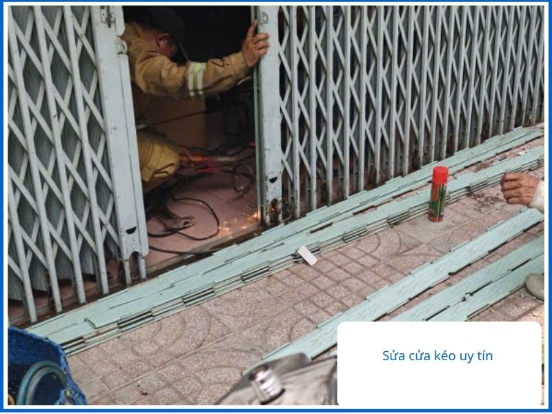 Sửa Cửa Kéo Cần Giờ Hòa Phát: Đội Ngũ Phản Ứng Nhanh – Gọi Là Có, Sửa Là Đáng Tiền