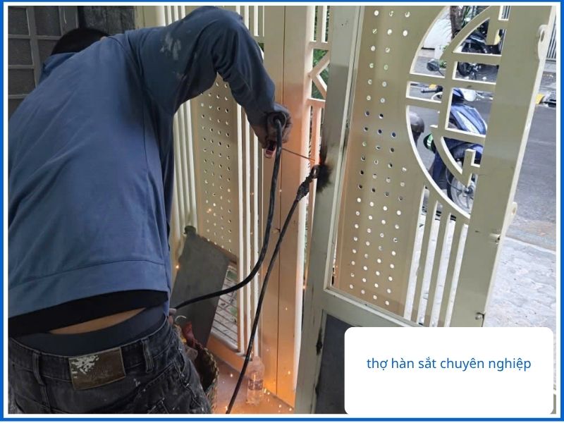 Tại Sao Khách Hàng Nhà Bè Tin Tưởng Báo Giá Trọn Gói Của Hòa Phát?