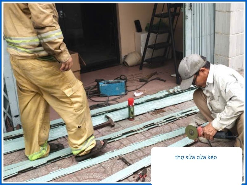 Giá Sửa Cửa Kéo Hóc Môn Mới Nhất 2026 – Cam Kết Không Phát Sinh