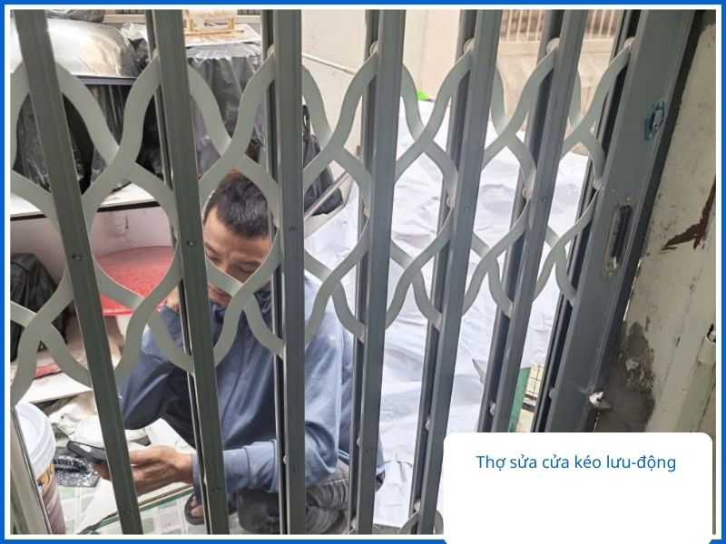 Sửa Cửa Sắt Hòa Phát Quận 9: Giá Trọn Gói, Bảo Hành Dài