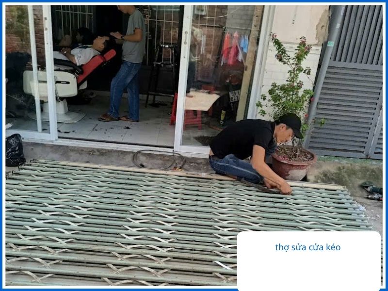 Thợ Sửa Cửa Kéo Có Mặt Sau 15 Phút Tại Các Tuyến Đường Chính