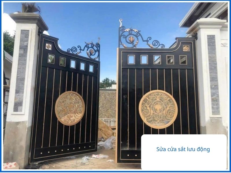Dịch vụ sửa cửa sắt lưu động giúp phục hồi bộ cửa sắt đẹp như mới.