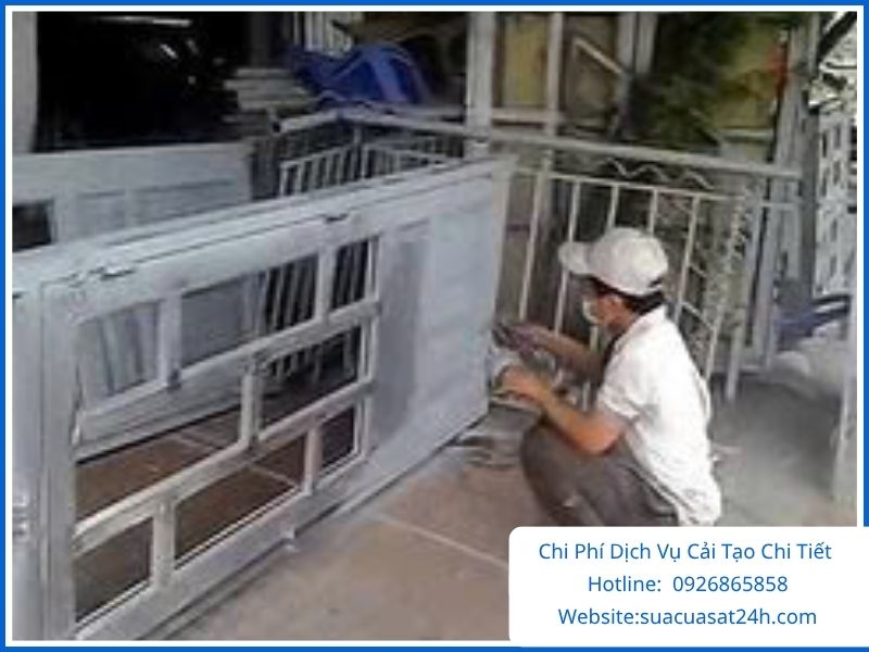 Bảng giá và chi phí dịch vụ cải tạo cửa sắt cũ chi tiết, công khai, minh bạch